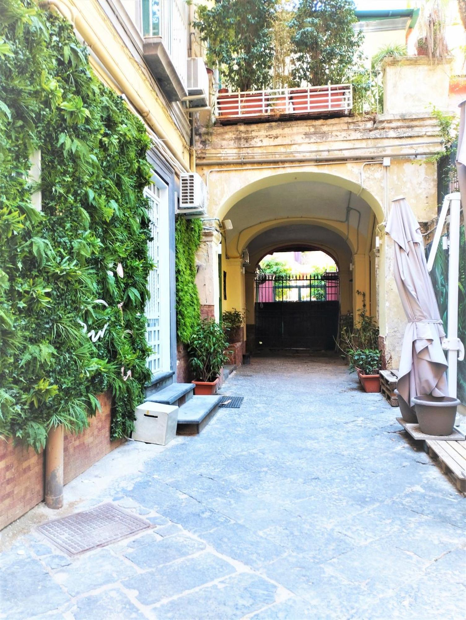 Residence E Appartamenti Bausan 那不勒斯 外观 照片